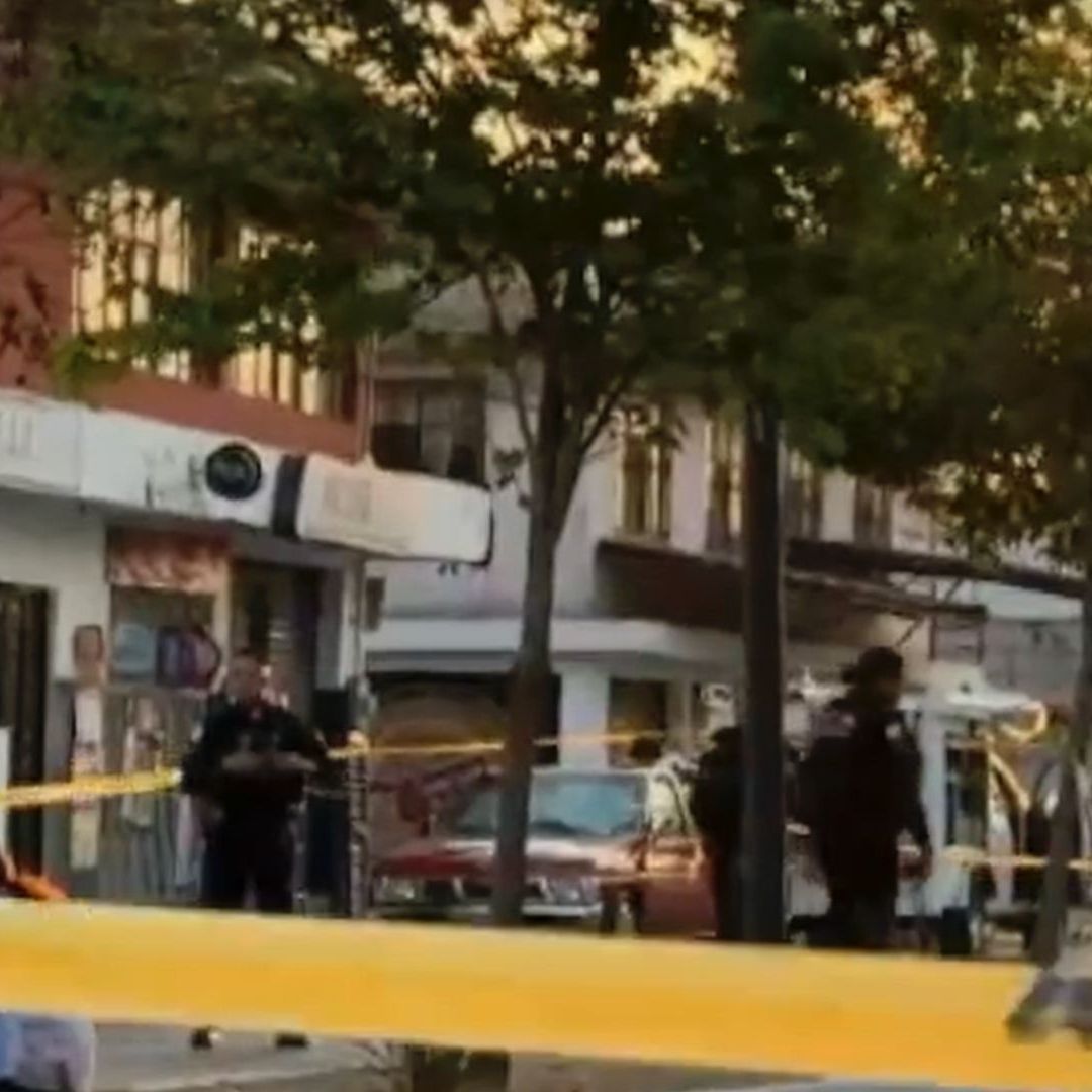 Muerto en tienda.